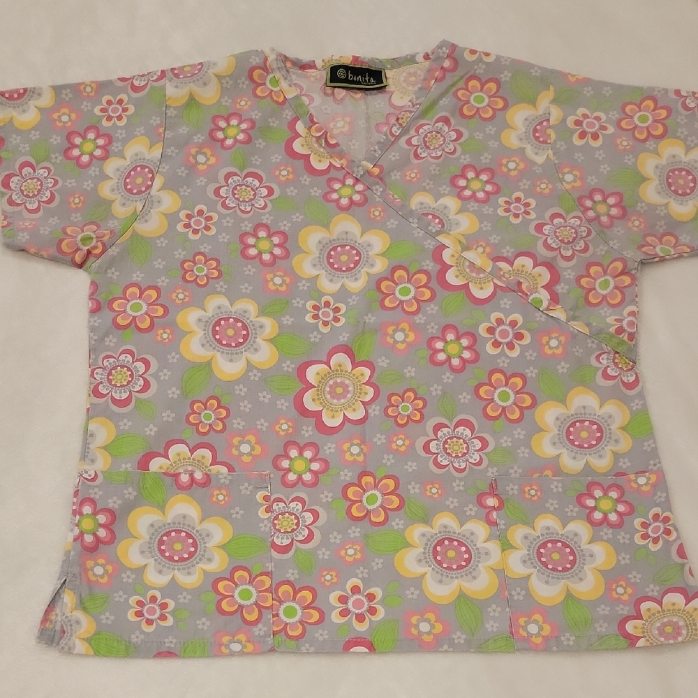 Women's Floral Short Sleeve Top - Multicolor